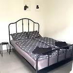 Διαμέρισμα Cara's House *