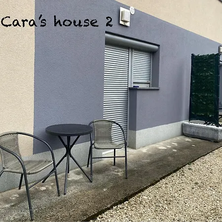 Apartma Cara's House *